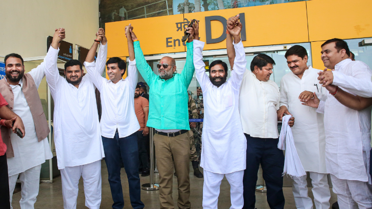 https://www.salarnews.in/public/uploads/images/newsimages/maannewsimage09062026_165034_MP Congress .png